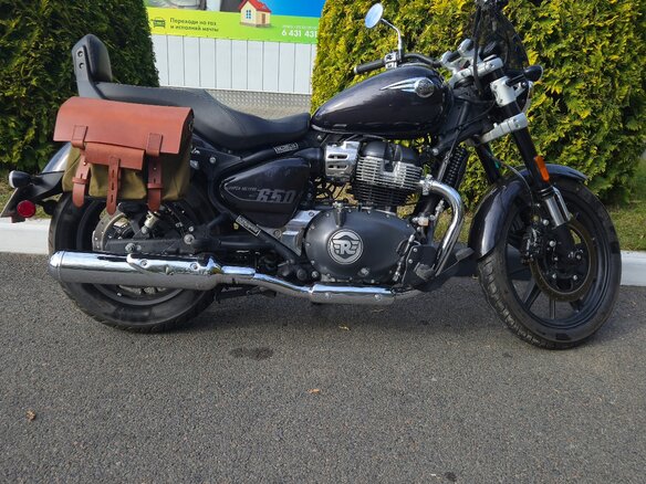 2024 Royal Enfield Super Meteor, чёрный, 550000 рублей