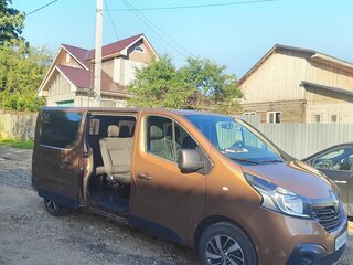 2017 Renault Trafic III, коричневый, 2000000 рублей, вид 5