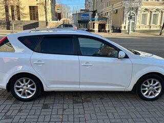 2011 Kia Ceed I Рестайлинг, белый, 690000 рублей, вид 5