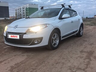 2012 Renault Megane III Рестайлинг, белый, 650000 рублей, вид 1