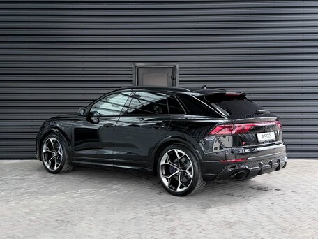 2026 Audi RS Q8 Performance I Рестайлинг, чёрный, 24900000 рублей, вид 3