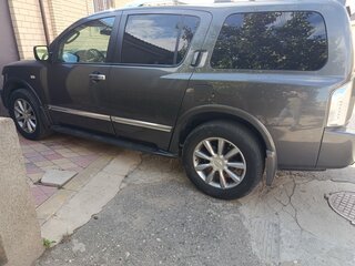 2009 Infiniti QX56 I Рестайлинг, серый, 1800000 рублей, вид 4