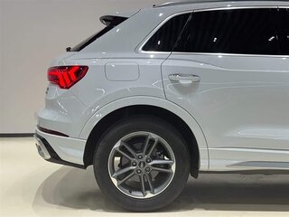 2023 Audi Q3 35 TFSI II (F3), серый, 1900000 рублей, вид 4