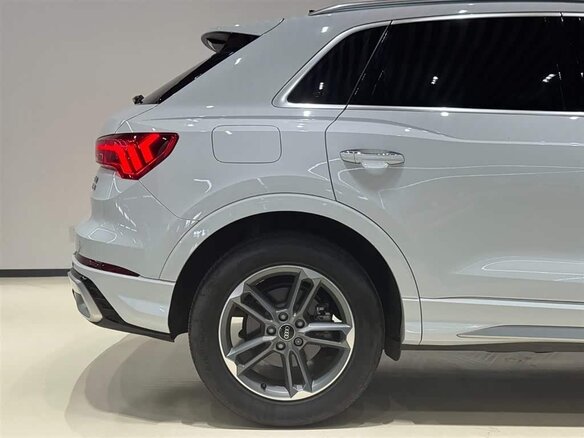 2023 Audi Q3 35 TFSI II (F3), серый, 1900000 рублей - вид 3
