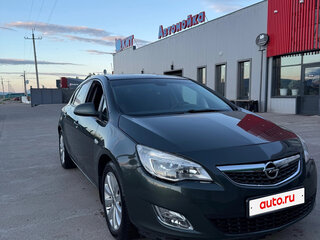 2010 Opel Astra J, зелёный, 600000 рублей, вид 2
