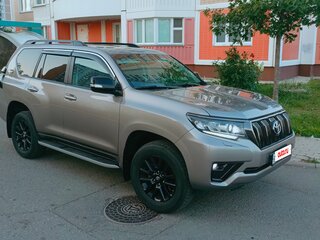 2021 Toyota Land Cruiser Prado 150 Series Рестайлинг 3, коричневый, 8000000 рублей, вид 3