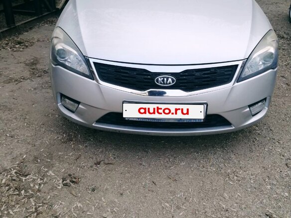 2012 Kia Ceed I Рестайлинг, серебристый, 890000 рублей - вид 2