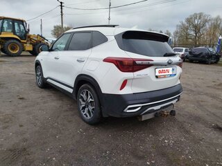 2021 Kia Seltos I, белый, 2090000 рублей, вид 4