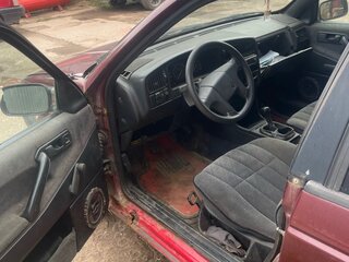1990 Volkswagen Passat B3, пурпурный, 140000 рублей, вид 4