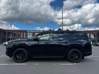 2023 Jeep Wagoneer WS, чёрный, 9750000 рублей, вид 3