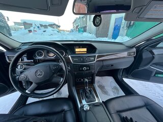 2011 Mercedes-Benz E-Класс 200 7G-Tronic IV (W212, S212, C207), чёрный, 1390000 рублей, вид 5