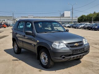 2016 Chevrolet Niva I Рестайлинг, серый, 429000 рублей, вид 2