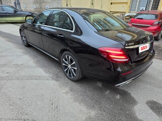 2016 Mercedes-Benz E-Класс 400 V (W213, S213, C238), чёрный, 3000000 рублей, вид 4