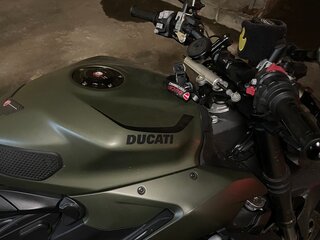 2022 Ducati Streetfighter V2, зелёный, 1800000 рублей, вид 4
