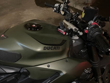 2022 Ducati Streetfighter V2, зелёный, 1800000 рублей, вид 4