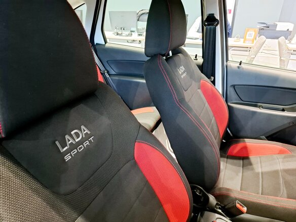 2025 Lada (ВАЗ) Granta Sport I Рестайлинг, белый, 1546500 рублей - вид 3