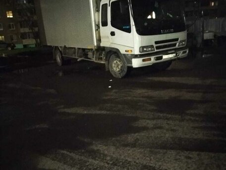 1993 Isuzu Forward (F-Series), белый, 3000000 рублей, вид 4