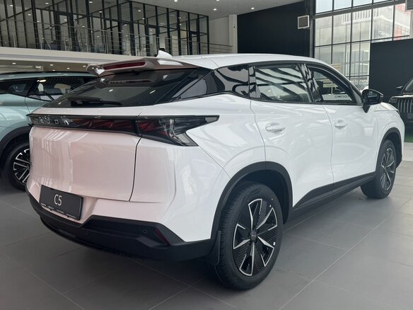 2026 Omoda C5 II, белый, 2729000 рублей - вид 6