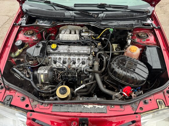 1998 Renault Megane I, красный, 120000 рублей - вид 13