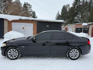 2013 BMW 5 серии 520i VI (F10/F11/F07) Рестайлинг, чёрный, 1650000 рублей, вид 5