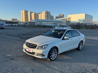 2011 Mercedes-Benz C-Класс 200 III (W204) Рестайлинг, белый, 1890000 рублей, вид 3
