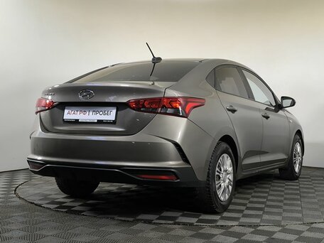 2021 Hyundai Solaris II Рестайлинг, бежевый, 1360000 рублей, вид 4