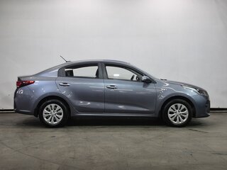 2017 Kia Rio IV, серый, 1399000 рублей, вид 4