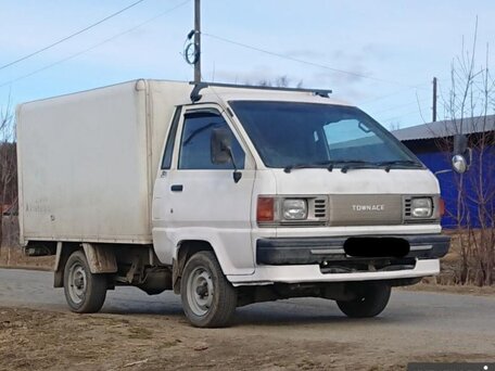 1991 Toyota TownAce, белый, 370000 рублей, вид 1