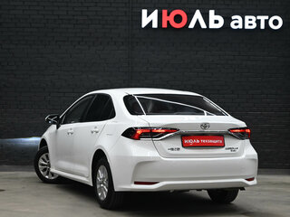 2023 Toyota Corolla XII (E210), белый, 1970000 рублей, вид 4