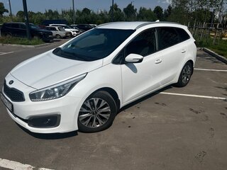 2017 Kia Ceed II Рестайлинг, белый, 1440000 рублей, вид 1