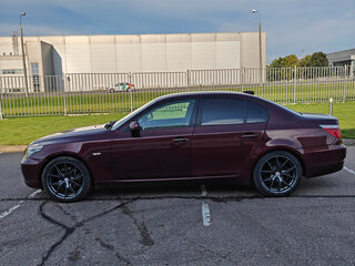 2009 BMW 5 серии 525i V (E60/E61) Рестайлинг, красный, 970000 рублей, вид 2