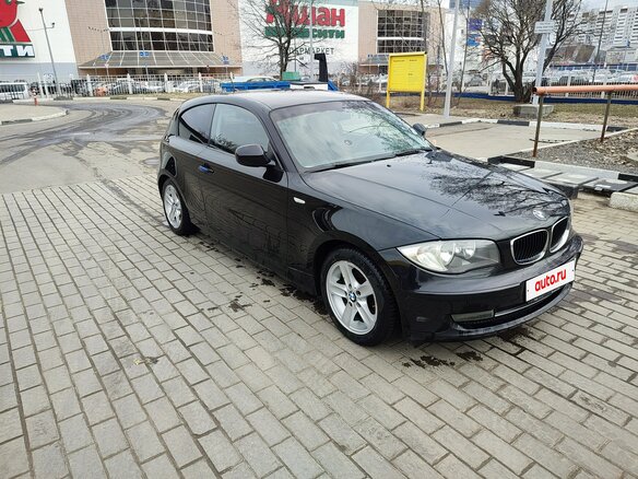 2010 BMW 1 серии 116i I (E81/E82/E87/E88) Рестайлинг, чёрный, 970000 рублей - вид 1