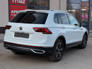 2021 Volkswagen Tiguan II Рестайлинг, белый, 3000000 рублей, вид 5