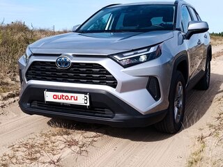 2022 Toyota RAV4 V (XA50), серебристый, 2870000 рублей, вид 1