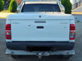 2013 Toyota Hilux Arctic Trucks AT38 VII Рестайлинг, белый, 2630000 рублей, вид 5
