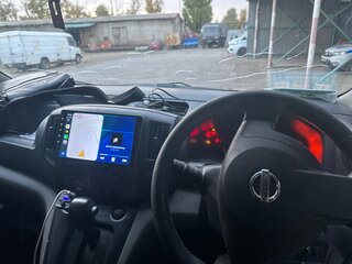 2010 Nissan NV200, белый, 850000 рублей, вид 2
