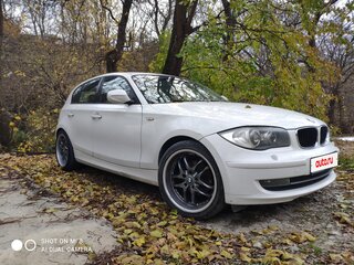 2010 BMW 1 серии 116i I (E81/E82/E87/E88) Рестайлинг, белый, 750000 рублей, вид 2