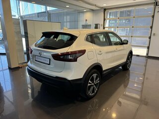2022 Nissan Qashqai II Рестайлинг, белый, 1739000 рублей, вид 4