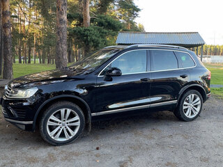 2016 Volkswagen Touareg II Рестайлинг, чёрный, 3050000 рублей, вид 4