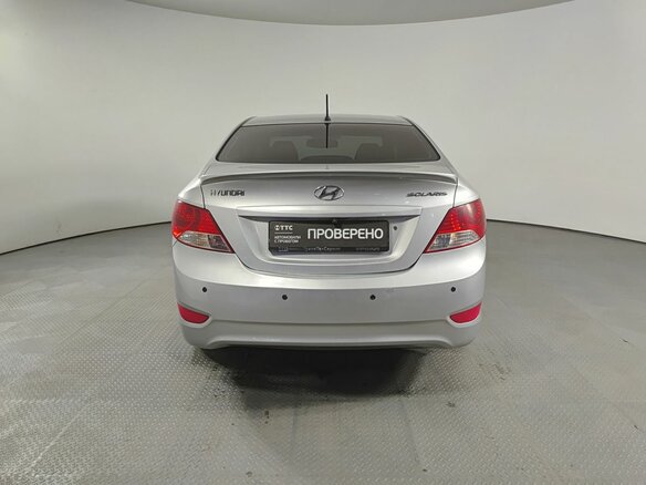 2013 Hyundai Solaris I, серебристый, 579090 рублей - вид 5