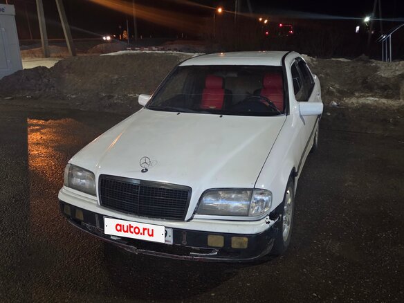 1994 Mercedes-Benz C-Класс 180 (PMS) I (W202), белый, 200000 рублей