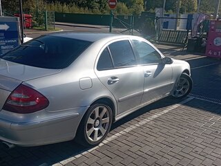 2003 Mercedes-Benz E-Класс 240 III (W211, S211), серебристый, 800000 рублей, вид 5