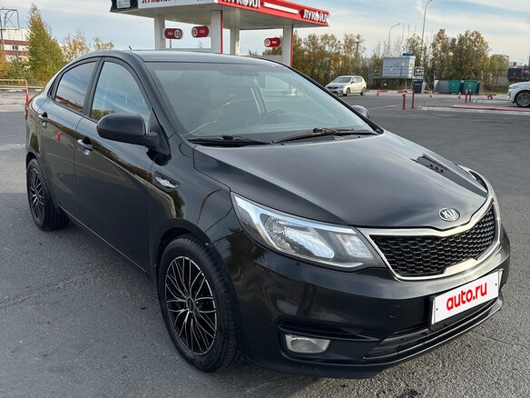 2016 Kia Rio III Рестайлинг, чёрный, 1200000 рублей