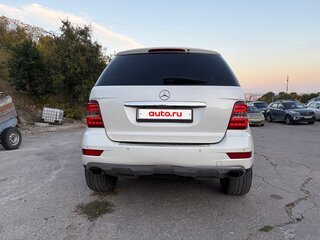 2011 Mercedes-Benz M-Класс 350 II (W164) Рестайлинг, белый, 1750000 рублей, вид 4
