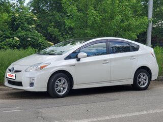 2009 Toyota Prius III (XW30), белый, 1110000 рублей, вид 1
