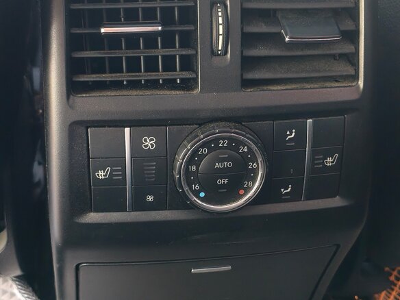 2014 Mercedes-Benz GL-Класс 550 II (X166), белый - вид 24