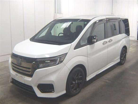 2022 Honda Stepwgn V Рестайлинг, белый, 1950000 рублей - вид 1