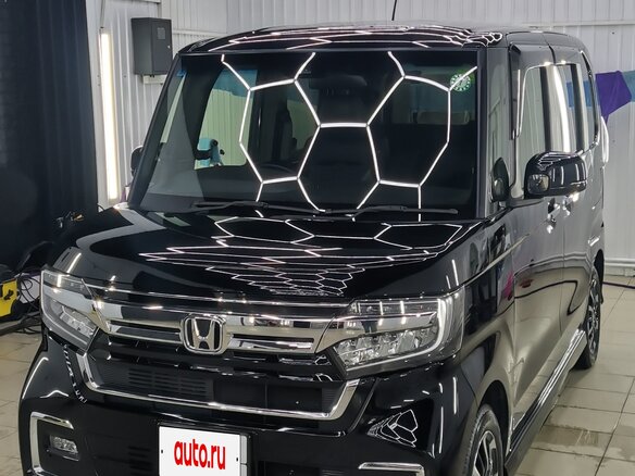 2021 Honda N-BOX II Рестайлинг, чёрный, 1700000 рублей