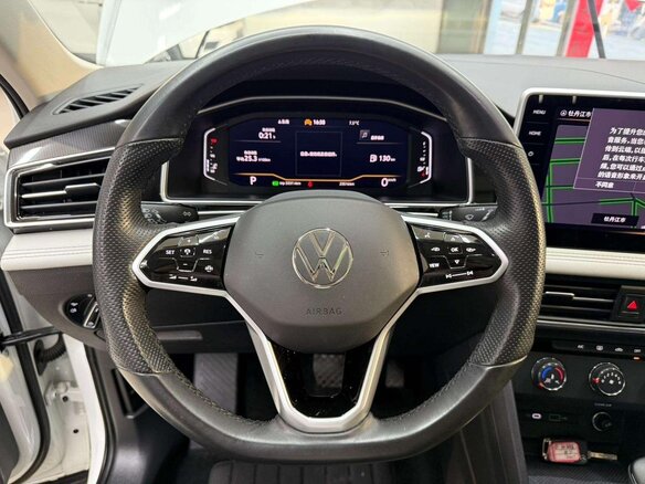 2022 Volkswagen Tiguan II Рестайлинг, белый - вид 10