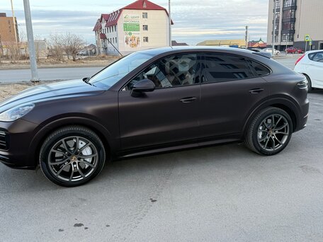 2020 Porsche Cayenne Coupé III, коричневый, 9300000 рублей, вид 5